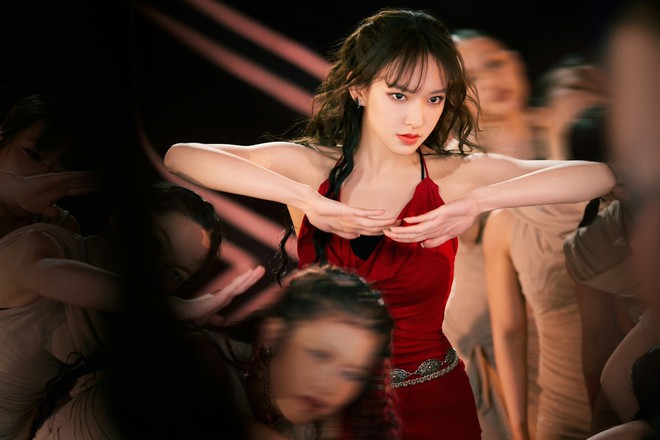 Nhan sắc nữ diễn viên 25 tuổi chinh phục trái tim Lương Triều Vỹ: Bí mật tình ái nổi bật