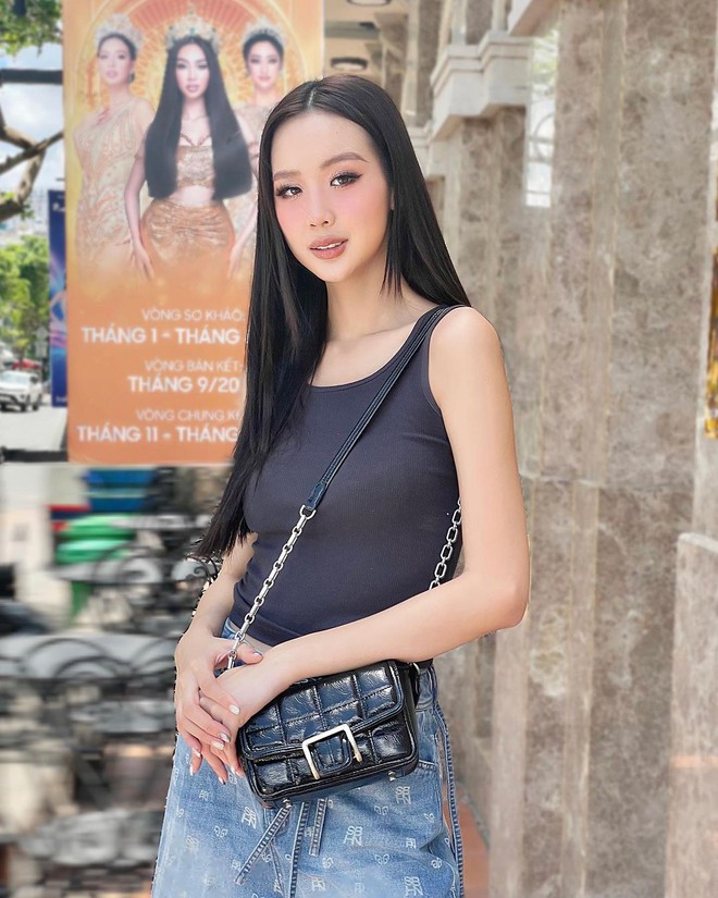 Hoa - Á hậu Việt xuống phố với loạt outfit xinh ngất, học lỏm ngay nếu bạn muốn ghi điểm mặc đẹp đầu thu - Ảnh 5.