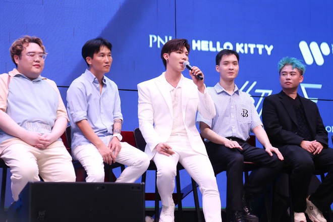 Erik v&agrave; quản l&yacute; x&aacute;c nhận từng c&oacute; m&acirc;u thuẫn, ẩn &yacute; đường ai nấy đi từ 1 th&aacute;ng trước? - Ảnh 3.