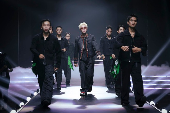 Hiện tượng À Lôi Double2T chính là cái tên đắt show nhất Rap Việt mùa 3 - Ảnh 1.