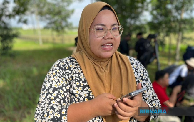 Nh&acirc;n chứng kể lại gi&acirc;y ph&uacute;t chiếc m&aacute;y bay gi&aacute; 2 triệu USD lao xuống đường cao tốc ở Malaysia: T&ocirc;i muốn bật kh&oacute;c khi nh&igrave;n thấy c&oacute; người kẹt trong biển lửa - Ảnh 2.