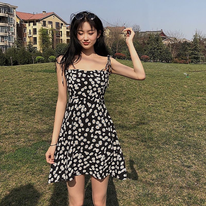 N&agrave;ng mẫu ảnh người Ph&aacute;p g&acirc;y thương nhớ với style tối giản, thanh lịch, c&agrave;ng ngắm c&agrave;ng muốn học theo - Ảnh 16.