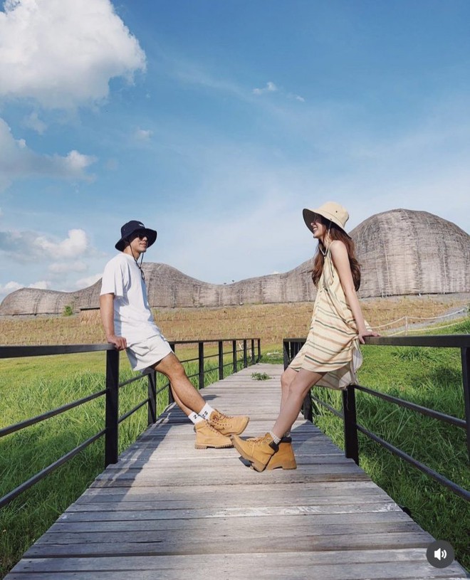 Mẹ Nine Naphat c&oacute; động th&aacute;i g&acirc;y tranh c&atilde;i giữa l&uacute;c con trai v&agrave; Baifern hẹn h&ograve; l&atilde;ng mạn - Ảnh 4.