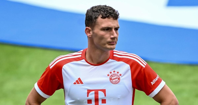 Chuyển nhượng 19/8: MU nhận &ldquo;g&aacute;o nước lạnh&rdquo; vụ Pavard, chuẩn bị t&aacute;i hợp người cũ - Ảnh 1.