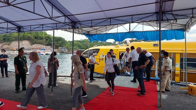 Du thuyền Spectrum of the Seas lớn nhất Ch&acirc;u &Aacute; đến Nha Trang - Ảnh 4.