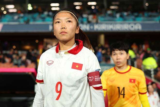 Đội tuyển nữ Việt Nam rời World Cup: Trân quý vẻ đẹp của những cô gái kim cương - Ảnh 1.