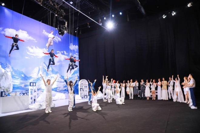 Những con số ấn tượng v&agrave; điểm s&aacute;ng của The Face Vietnam 2023 trong h&agrave;nh tr&igrave;nh &ldquo;đ&atilde;i c&aacute;t t&igrave;m v&agrave;ng&rdquo; ra người mẫu thế hệ mới - Ảnh 4.