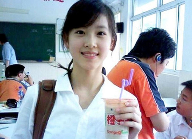Cuộc sống hiện tại của hot girl trà sữa Chương Trạch Thiên sau 8 năm kết hôn với tỷ phú hơn 19 tuổi - Ảnh 1.