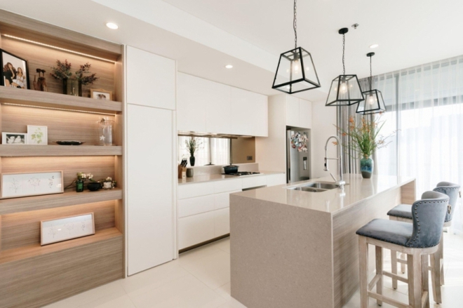 Căn hộ của siêu mẫu Hà Anh: Tọa lạc nơi tấc đất tấc vàng, thiết kế hòa quyện phong cách Á - Âu bởi 1 lý do - Ảnh 10.