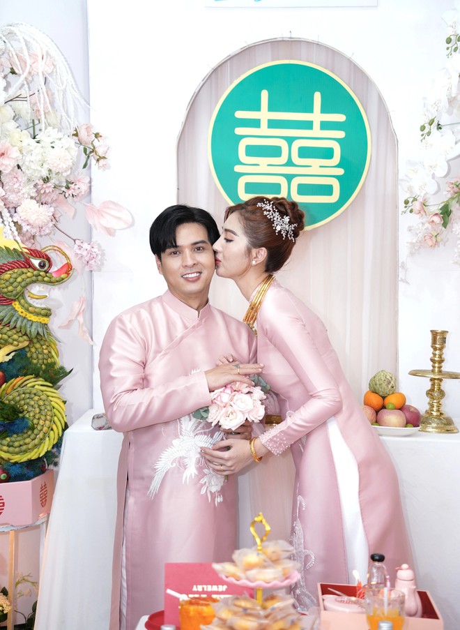 Hồ Quang Hiếu lộ diện hậu lấy vợ k&eacute;m 17 tuổi, ngoại h&igrave;nh hiện tại g&acirc;y ch&uacute; &yacute; - Ảnh 4.