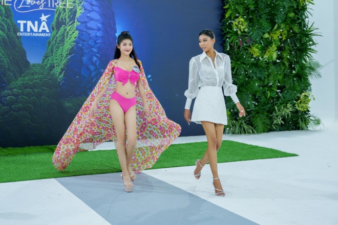 Á hậu Thạch Thu Thảo xuất hiện nổi bật, áp lực khi lần đầu huấn luyện thí sinh Miss Earth Vietnam 2023 - Ảnh 4.