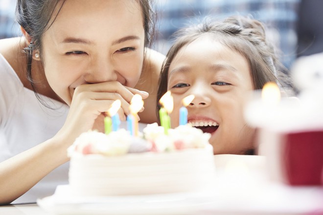 Vì sao đứa trẻ nào cũng mong đợi tới sinh nhật, ba mẹ có nhất thiết phải tổ chức hoành tráng không? - Ảnh 3.