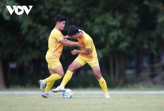 U23 Việt Nam tập chống bài tủ của U23 Indonesia trước chung kết U23 Đông Nam Á - Ảnh 8.