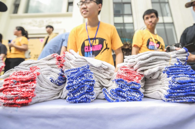 Hà Nội: Hơn 500 bạn trẻ chung tay dọn sạch các bãi rác tự phát - Ảnh 3.