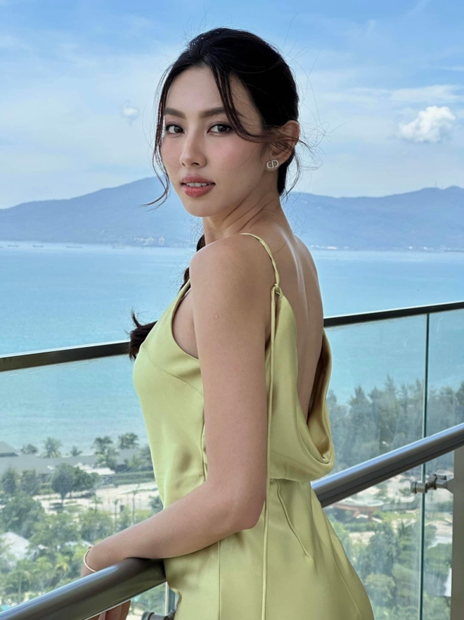 Team qua đường tóm gọn hình ảnh Hoa hậu Thuỳ Tiên qua cam thường, được khen ngợi 1 đặc điểm - Ảnh 6.