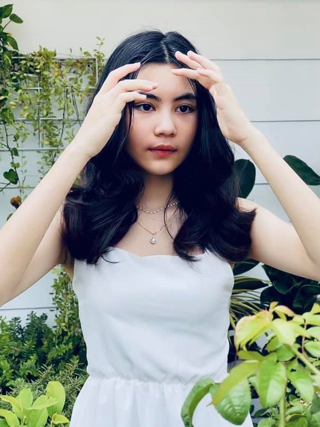 Vẻ đẹp đối lập của hai con gái Quyền Linh: Em kiêu sa, chị ngọt ngào như Hoa hậu - Ảnh 14.