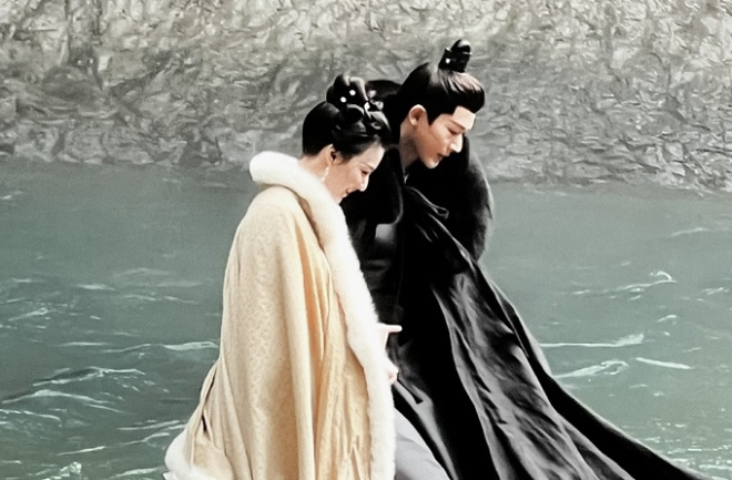Bản sao Lưu Diệc Phi đẹp như xé sách bước ra trong phim mới, fan khen đã thanh thoát còn sắc sảo - Ảnh 3.