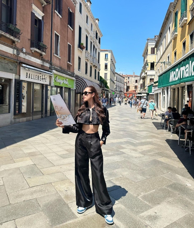 Soi tủ đồ của tân Hoa hậu Lê Hoàng Phương: Ngập tràn váy áo local brand, diện lên sang như hàng hiệu đắt tiền - Ảnh 10.