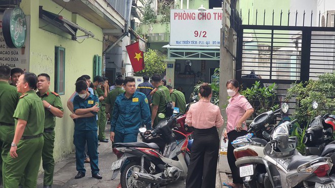 Người d&acirc;n x&oacute;t xa 2 c&ocirc; g&aacute;i trẻ tử vong trong căn nh&agrave; ch&aacute;y: Đ&oacute; c&oacute; thể l&agrave; người thu&ecirc; trọ để đi kh&aacute;m bệnh - Ảnh 4.