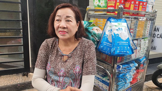 Người d&acirc;n x&oacute;t xa 2 c&ocirc; g&aacute;i trẻ tử vong trong căn nh&agrave; ch&aacute;y: Đ&oacute; c&oacute; thể l&agrave; người thu&ecirc; trọ để đi kh&aacute;m bệnh - Ảnh 2.