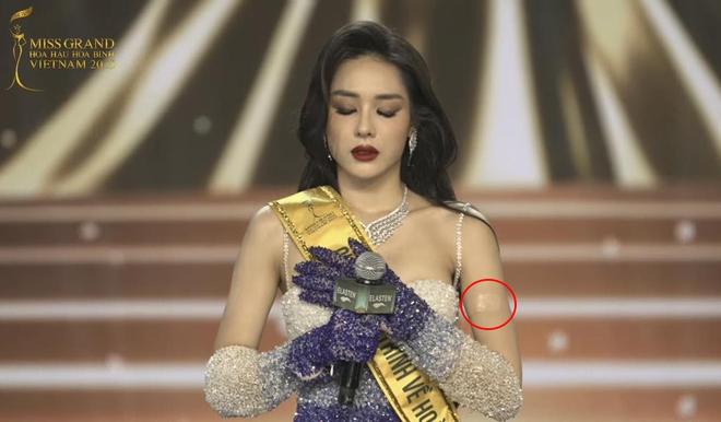 Thủ thuật che hình xăm của Á hậu Hồng Hạnh ở Chung kết Miss Grand Vietnam - Ảnh 2.