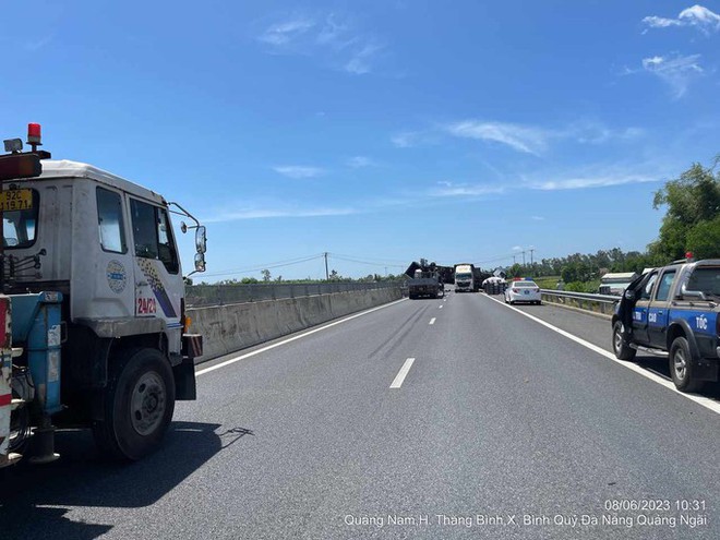 Tai nạn nghiêm trọng trên cao tốc Đà Nẵng - Quảng Ngãi - Ảnh 6.