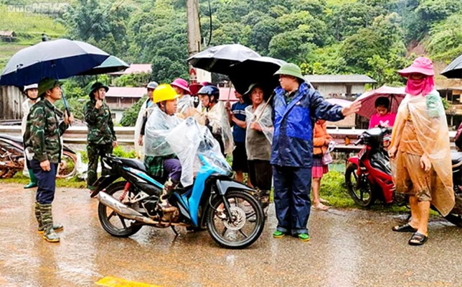 Cảnh tan hoang của 2 xã ở Yên Bái bị cô lập do mưa lũ - Ảnh 7.