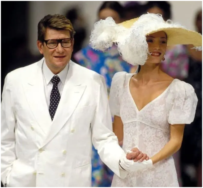 NTK Yves Saint Laurent và 11 mẫu váy cưới mang tính biểu tượng - Ảnh 1.