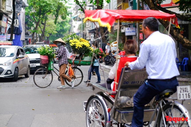 Hà Nội: Những chiếc xe hoa gánh cả trời thương nhớ - Ảnh 8.