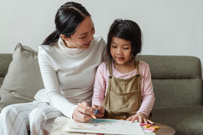 &ldquo;Địa vị&rdquo; của mẹ trong gia đ&igrave;nh sẽ ảnh hưởng đến tương lai của con - Ảnh 1.