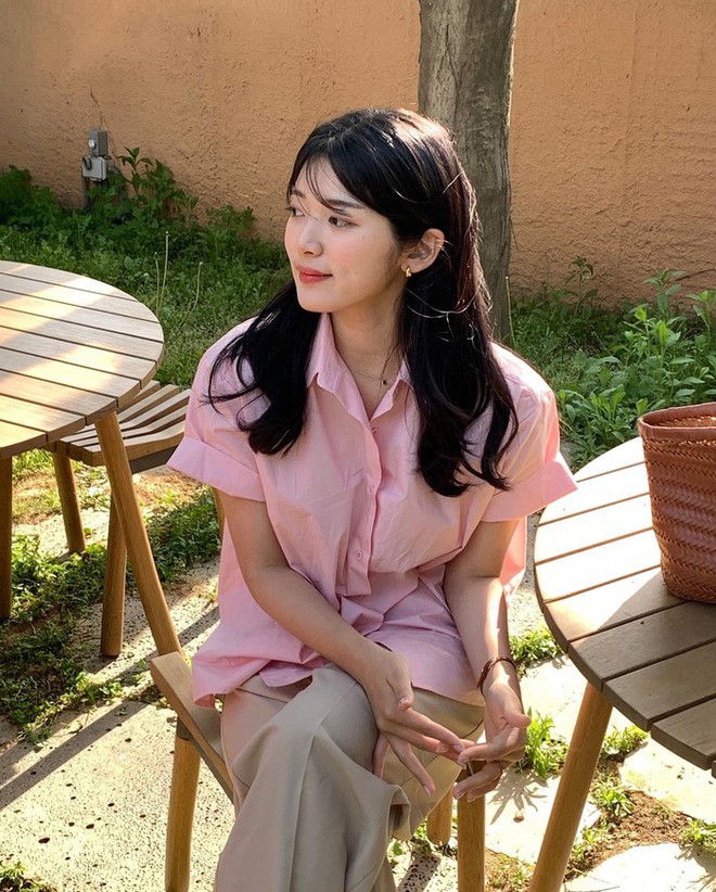 Tham khảo c&aacute;ch phối &aacute;o sơ mi v&agrave; quần ống rộng đẹp - Ảnh 7.