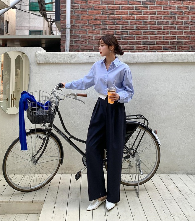 Tham khảo c&aacute;ch phối &aacute;o sơ mi v&agrave; quần ống rộng đẹp - Ảnh 6.