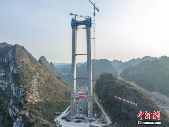 Tự phá kỷ lục của chính mình, Trung Quốc xây tiếp cầu cao nhất thế giới bên trên vết nứt Trái Đất - Ảnh 11.