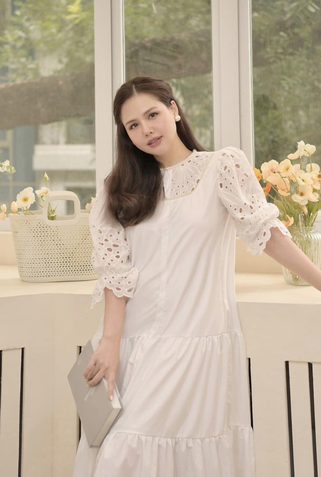 Phanh Lee thả d&aacute;ng tr&ecirc;n b&atilde;i biển, sắc v&oacute;c ng&agrave;y c&agrave;ng thăng hạng - Ảnh 6.