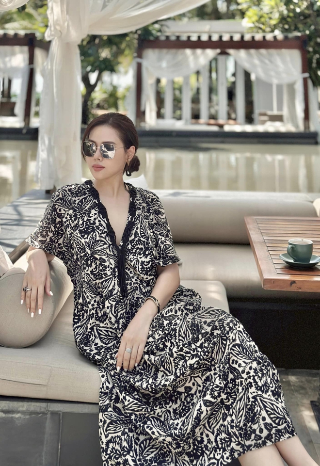 Phanh Lee thả d&aacute;ng tr&ecirc;n b&atilde;i biển, sắc v&oacute;c ng&agrave;y c&agrave;ng thăng hạng - Ảnh 5.