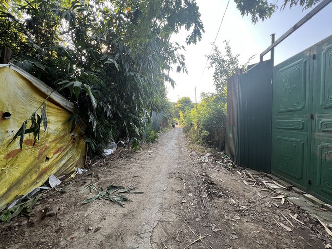 Vụ mẹ v&agrave; 2 con bị s&aacute;t hại ở H&agrave; Nội: H&agrave;ng x&oacute;m n&oacute;i về người chồng - Ảnh 1.