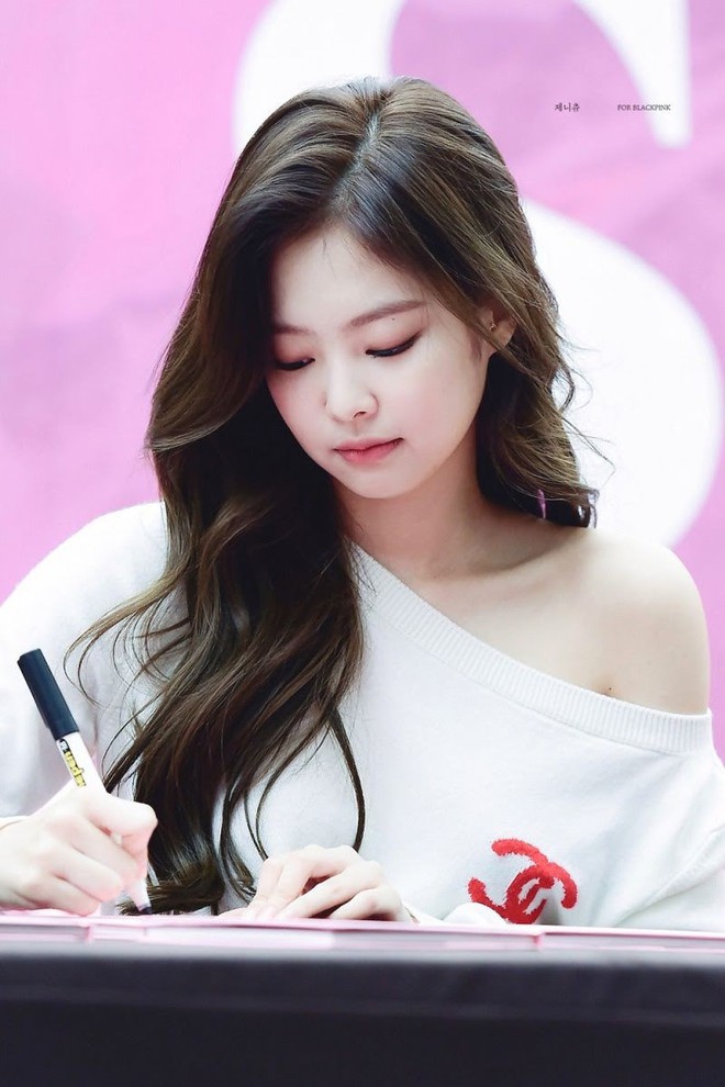 Khoảng khắc làm nên tên tuổi của jennie blackpink