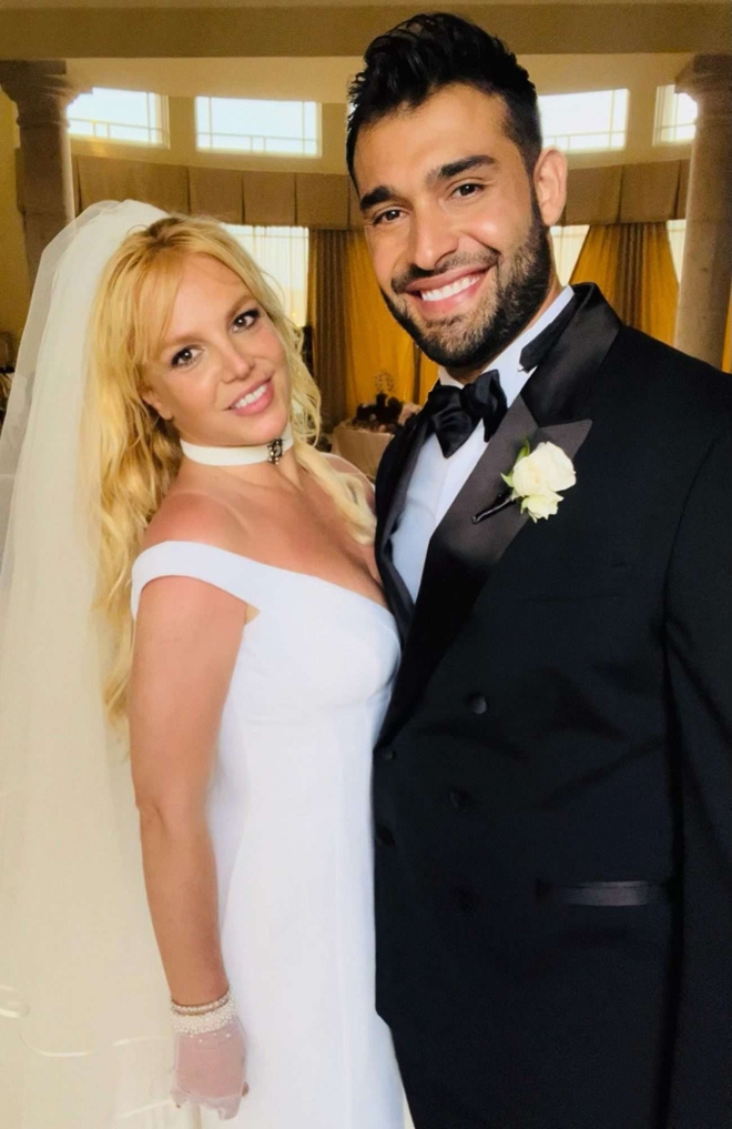 Vừa ly h&ocirc;n chồng trẻ k&eacute;m 13 tuổi, Britney Spears liền hẹn h&ograve; quản gia cũ to&agrave;n tiền &aacute;n tiền sự - Ảnh 4.