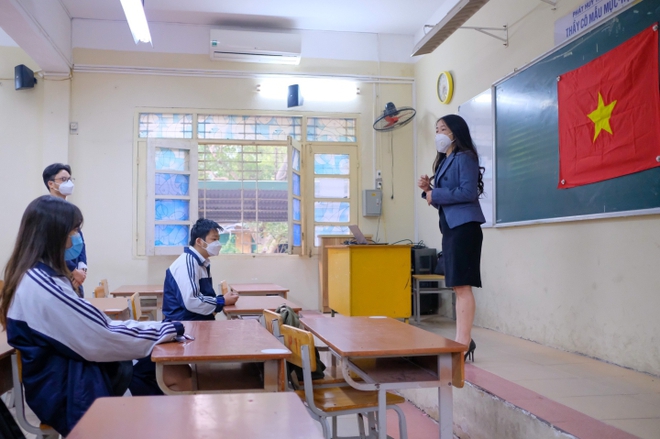 Gi&aacute;o vi&ecirc;n: Học sinh hư, lực học k&eacute;m sao lại đổ lỗi cho thầy c&ocirc;? - Ảnh 2.