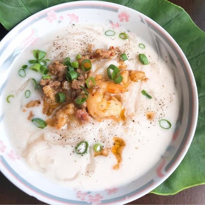 Miền T&acirc;y c&oacute; m&oacute;n b&aacute;nh canh mặn nước cốt dừa, nghe lạ tai nhưng ăn rất cuốn - Ảnh 2.