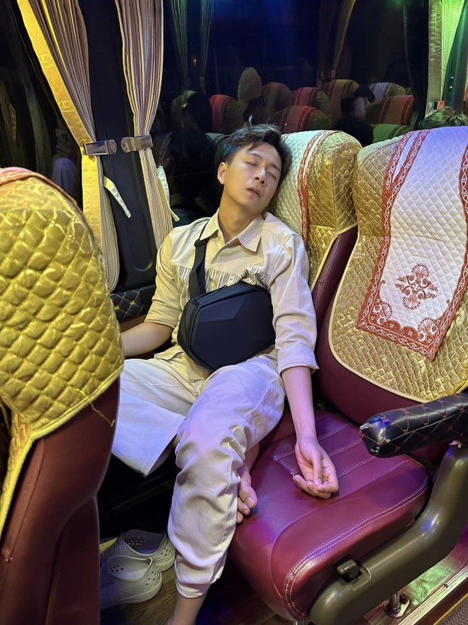 L&ecirc; Dương Bảo L&acirc;m xả ảnh d&igrave;m d&agrave;n sao Vbiz khi ngủ say, HIEUTHUHAI c&oacute; vượt qua kiếp nạn? - Ảnh 5.