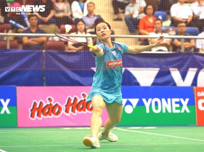 Thắng kịch tính tay vợt Nhật Bản, Nguyễn Thùy Linh vô địch Vietnam Open 2023 - Ảnh 1.