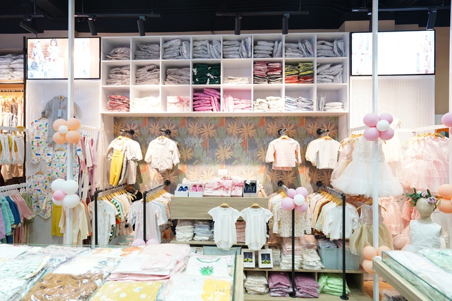 Cửa hàng thời trang outlet dành cho trẻ em đổ bộ Hà Nội, quy tụ loạt brand đình đám: Zara Kid, Happyland, Agabang, Ettoi… khiến ai cũng mê - Ảnh 2.