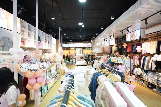 Cửa hàng thời trang outlet dành cho trẻ em đổ bộ Hà Nội, quy tụ loạt brand đình đám: Zara Kid, Happyland, Agabang, Ettoi… khiến ai cũng mê - Ảnh 1.