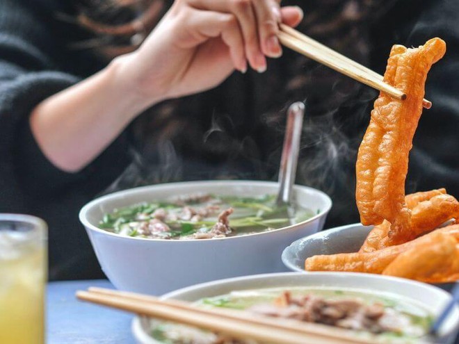 Những người c&oacute; 7 dấu hiệu n&agrave;y thường dễ bị ung thư tấn c&ocirc;ng - Ảnh 2.