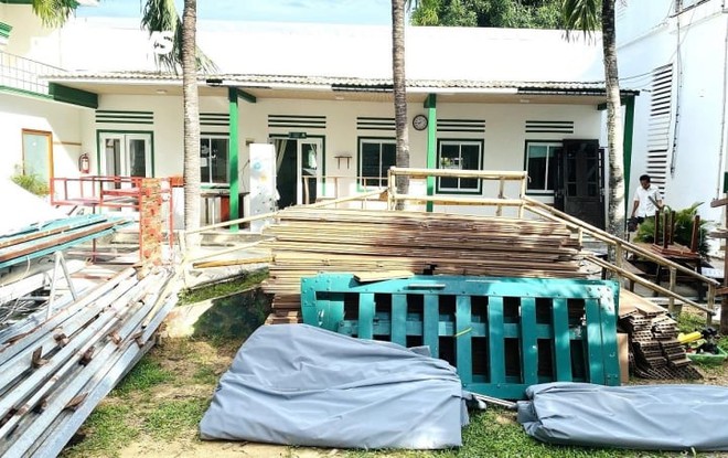 Trường quốc tế bị tố &ocirc;m 14 tỷ đ&oacute;ng cửa: 17 học sinh đến điểm trường mới - Ảnh 2.