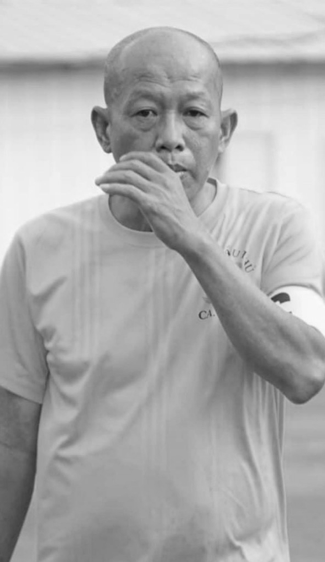 Cựu cầu thủ Nguyễn Ch&iacute; Bảo ra đi ở tuổi 52 - Ảnh 1.