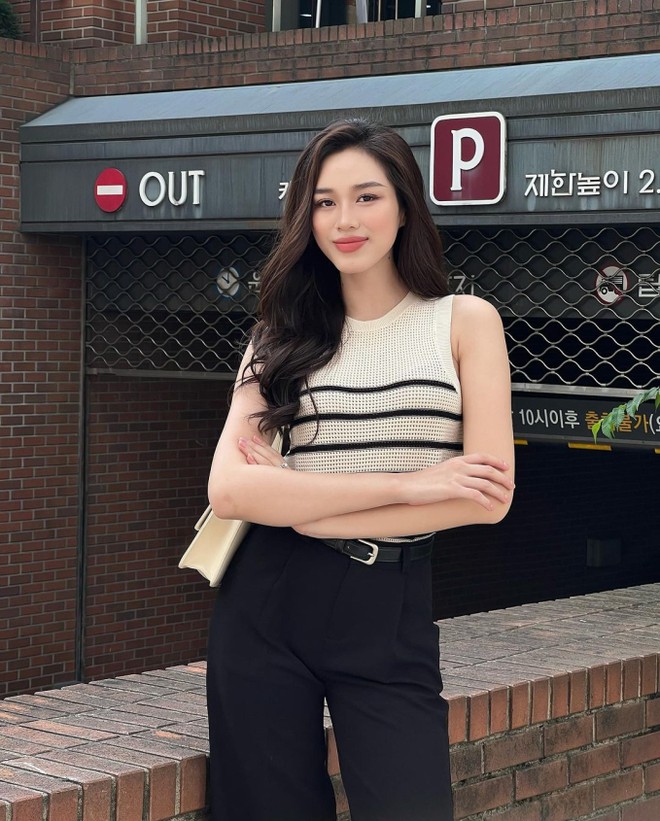 Xem Đỗ H&agrave; hướng dẫn makeup, d&acirc;n t&igrave;nh đồng loạt khen: Ra d&aacute;ng beauty blogger lắm rồi! - Ảnh 1.