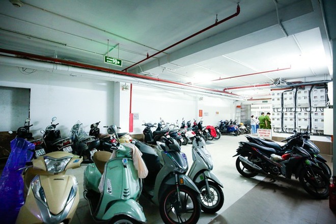 Quận Thanh Xuân yêu cầu di chuyển xe máy, xe đạp điện khỏi tầng 1 chung cư mini - Ảnh 2.