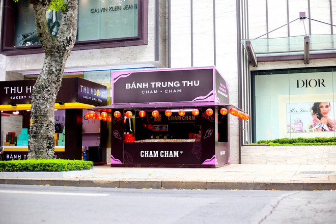 Một thương hiệu bánh Trung thu lạ vừa xuất hiện năm nay đã đánh bại cả những cái tên nổi tiếng và sự thật ít ai biết - Ảnh 1.